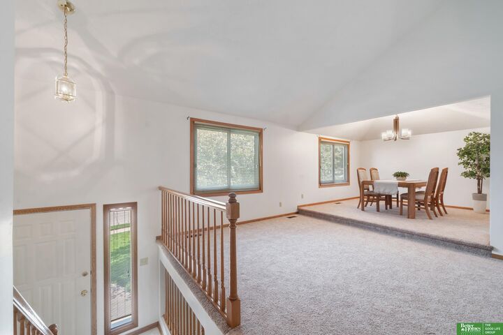 Property Photo:  7812 S 71st Street  NE 68128 