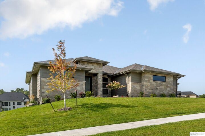 Property Photo:  20617 Kansas Avenue  NE 68022 