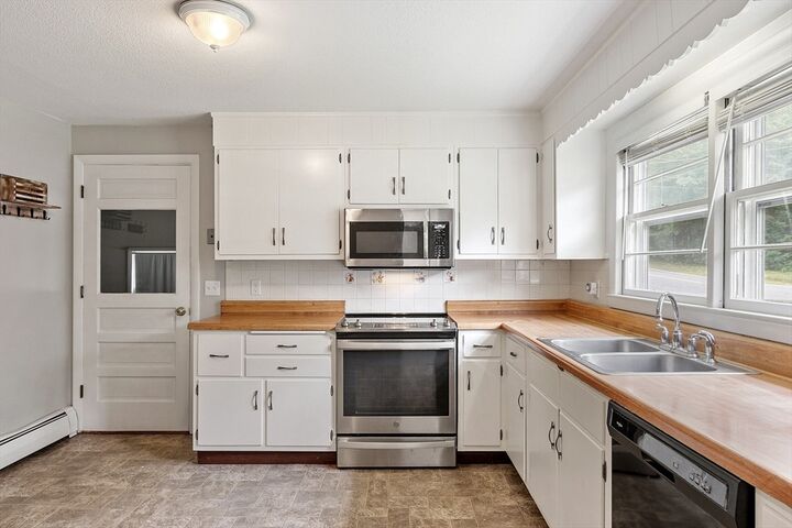 Property Photo:  374 Mill St Ext  MA 01523 