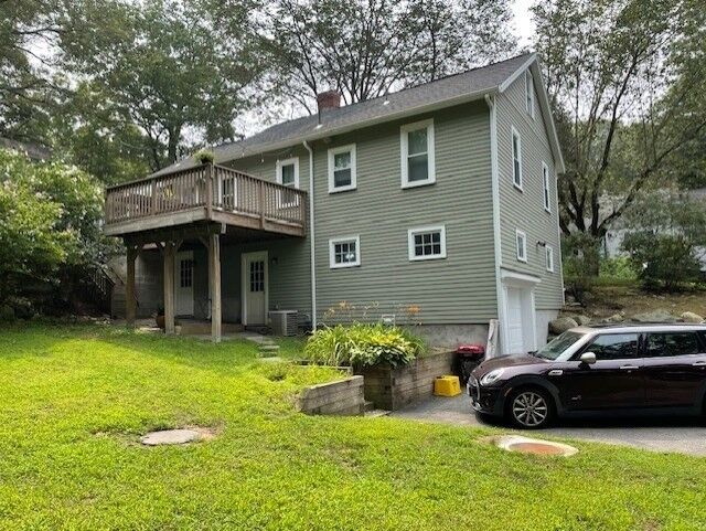 Property Photo:  13 Lakeview Road Sf  MA 01778 