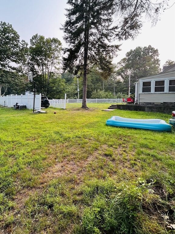 Property Photo:  733 Pleasant St 2  MA 01542 