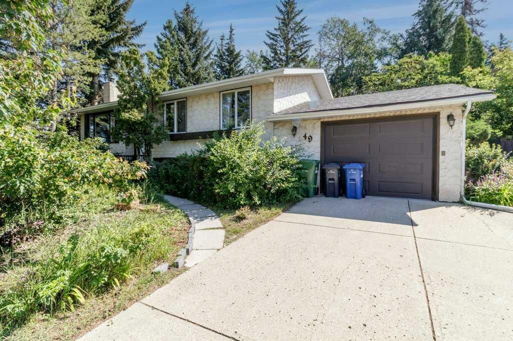 Property Photo: 49 Pamely Avenue AB T4P 1L2