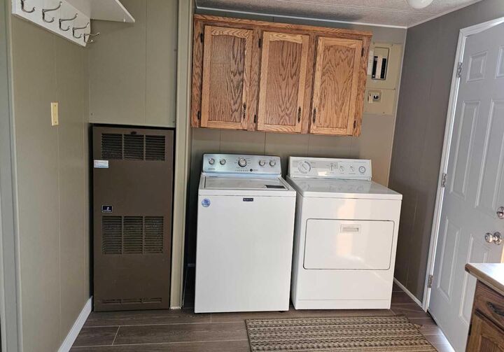 Property Photo:  837 4th Avenue  AB T0J 0B0