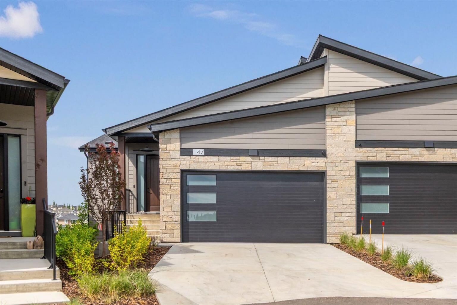 Property Photo: 47 Royal Birch Cove NW AB T3G 5P9