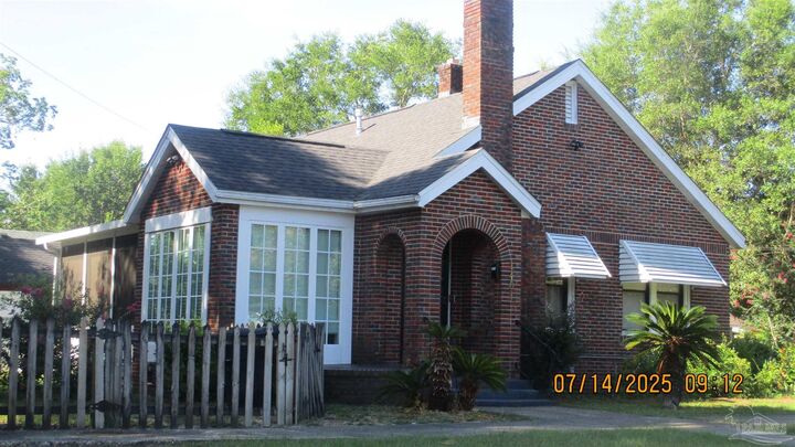1401 E Bobe  Pensacola FL 32503 photo