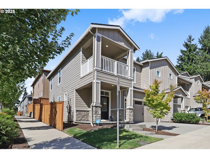 Property Photo: 2002 NE 100th Cir WA 98686
