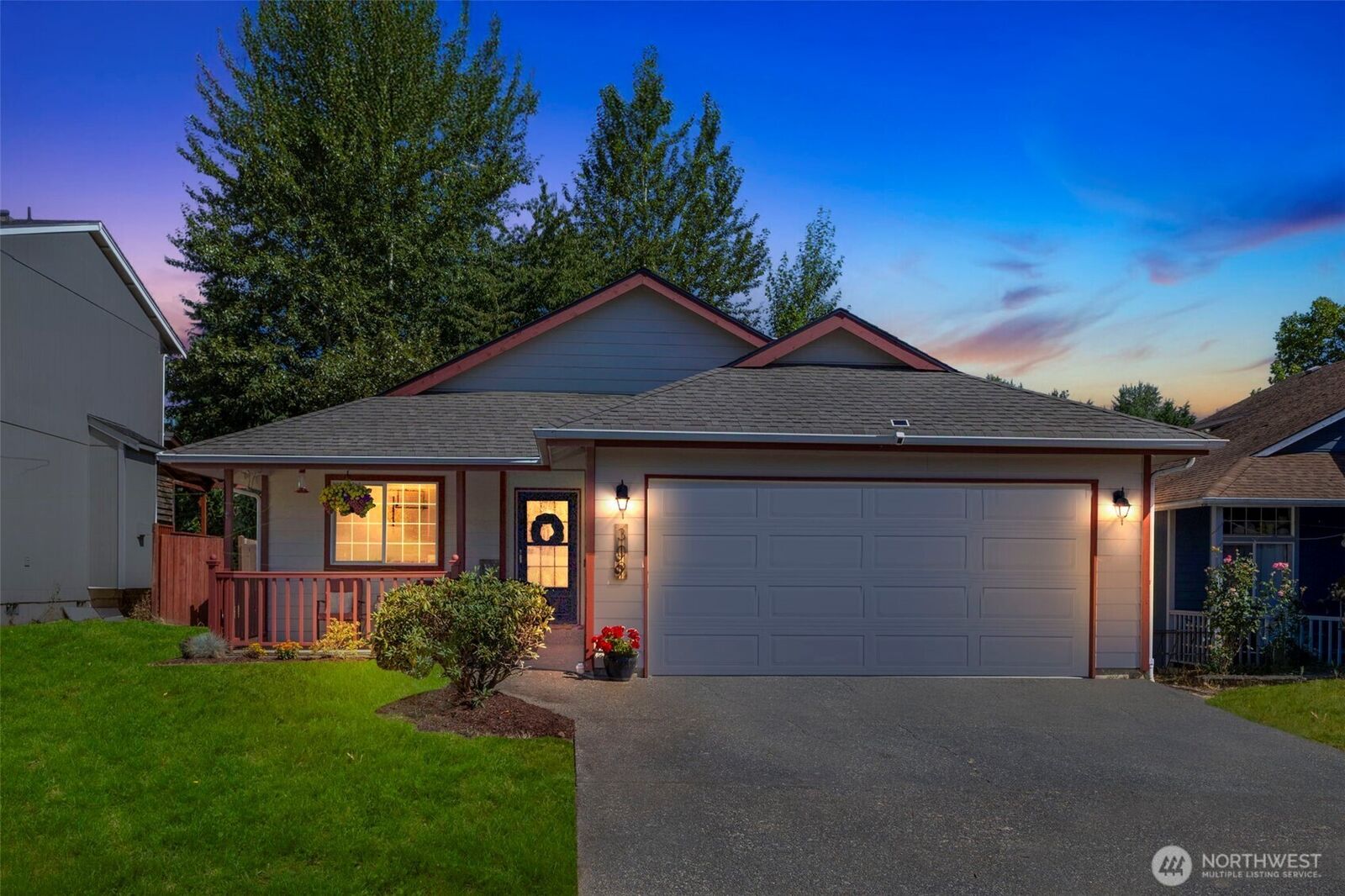 Property Photo:  309 E 52nd Street  WA 98404 