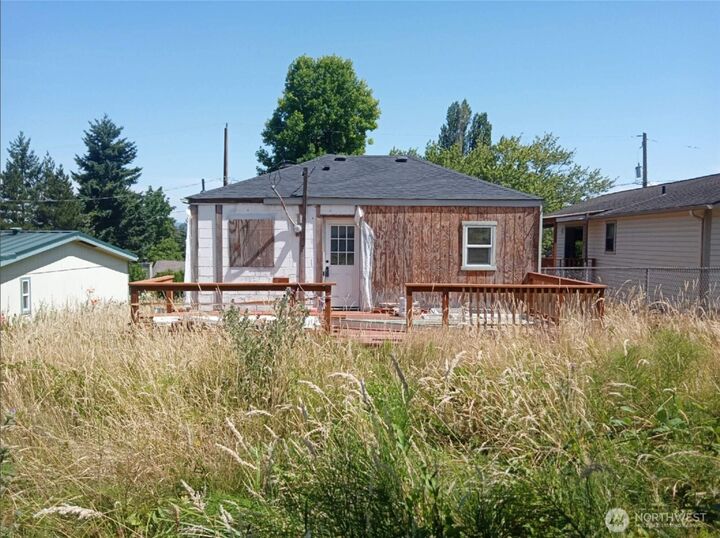 13055  33rd Avenue S  Tukwila WA 98168 photo