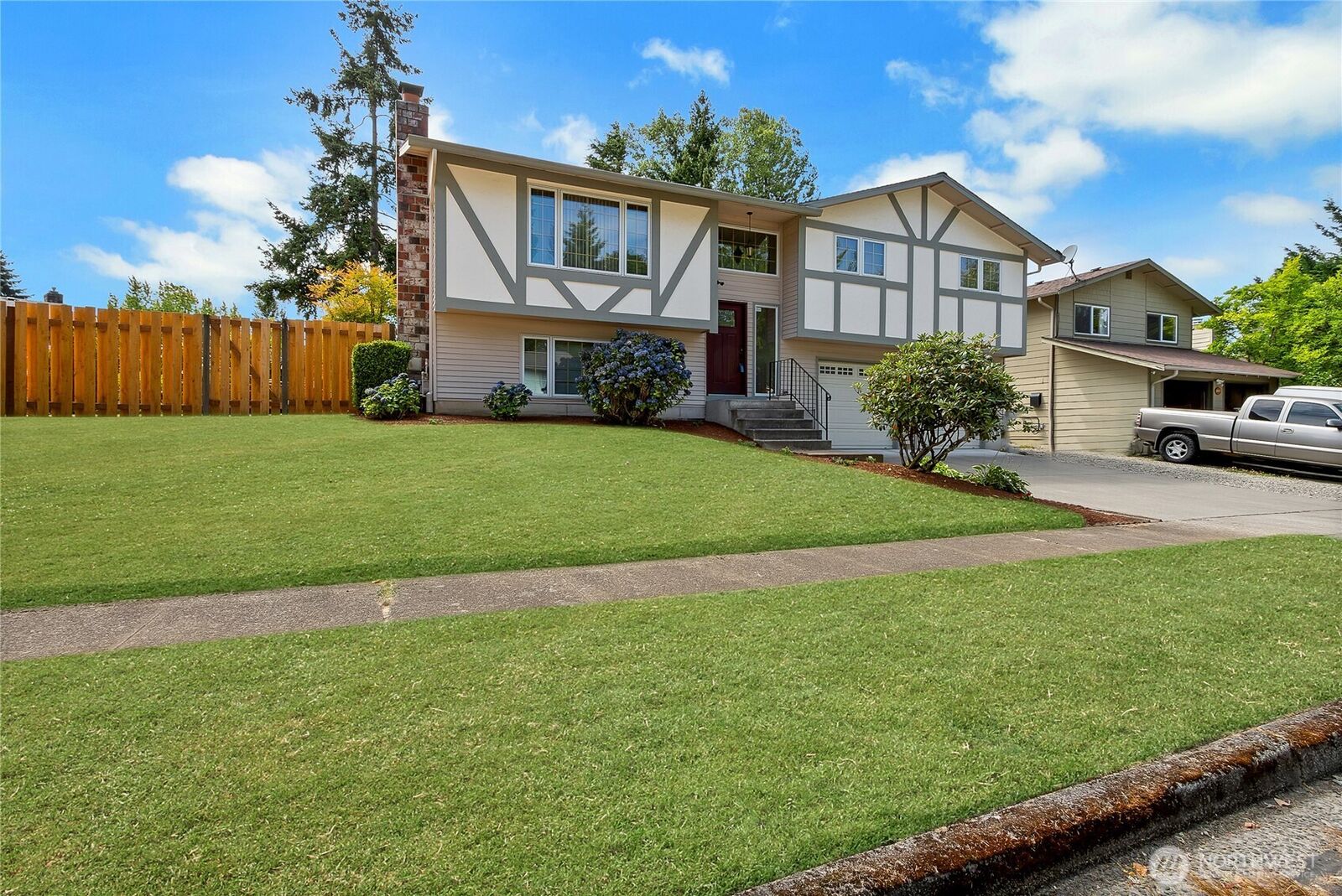 Property Photo: 1605 Index Avenue SE WA 98058