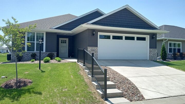 5096 N Milkweed Trail  Appleton WI 54913 photo