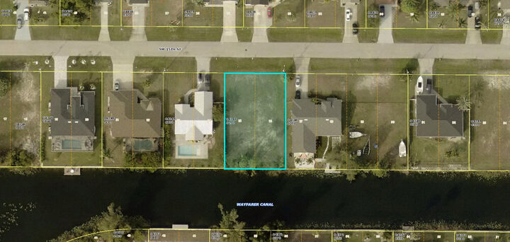 Property Photo: 1422 SW 15th Street FL 33991