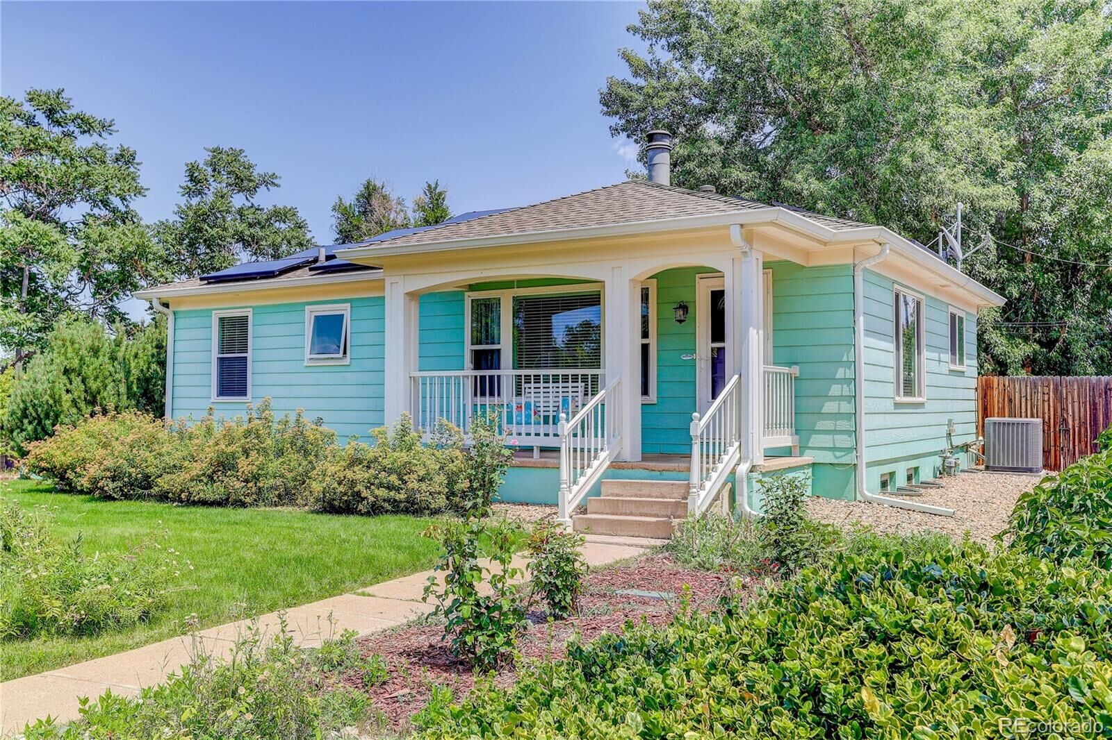 Property Photo: 1060 S Estes Court CO 80226