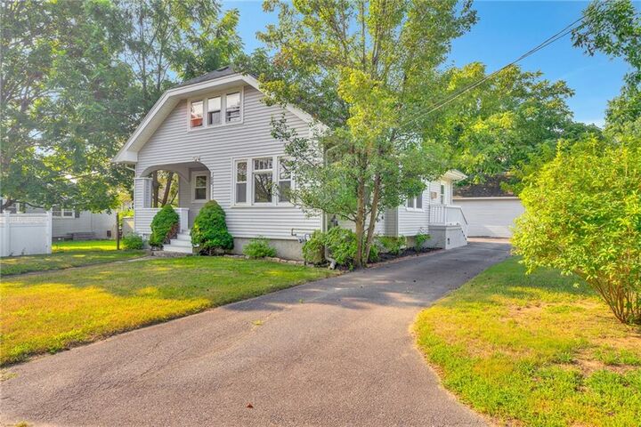 Property Photo:  29 Firglade Avenue  RI 02915 