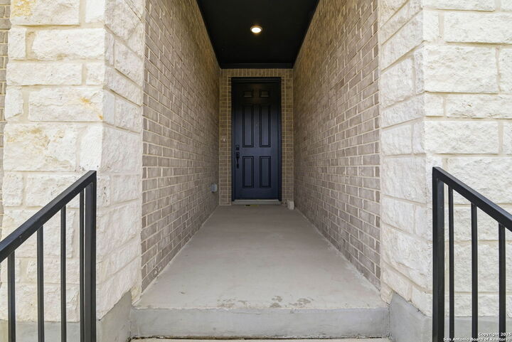 Property Photo: 12214 Vista Flats TX 78233