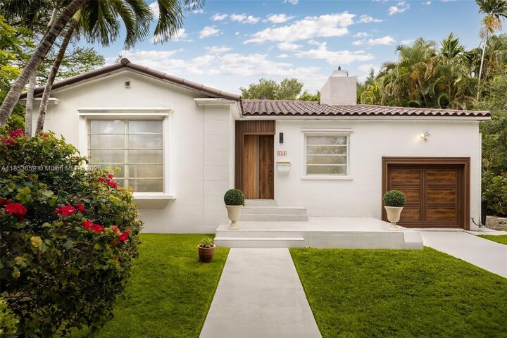 528 Sevilla Ave  Coral Gables FL 33134 photo