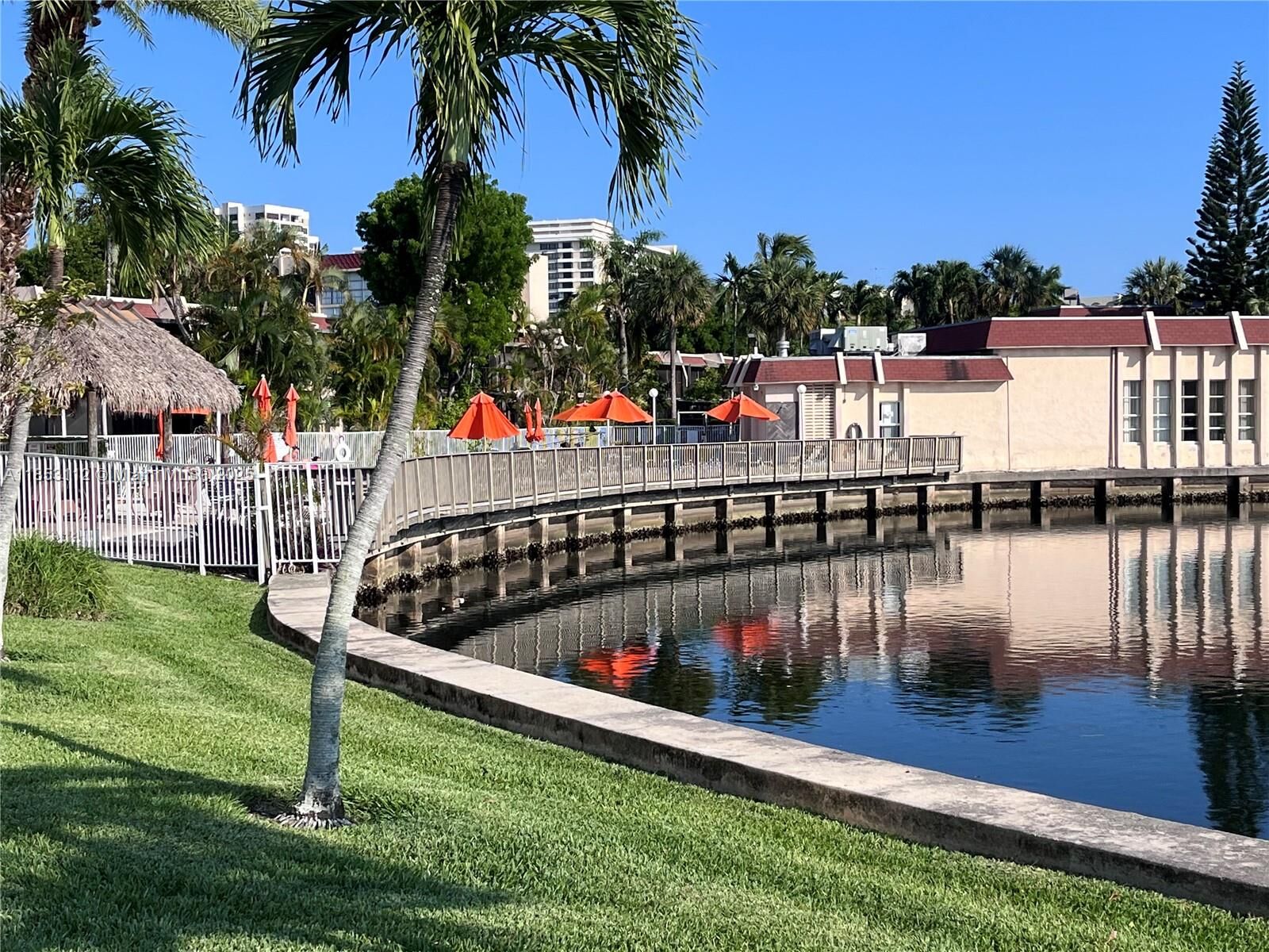 Property Photo: 2101 Atlantic Shores Blvd 309 FL 33009