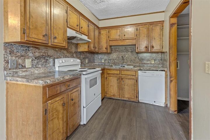 Property Photo:  279 Victoria Drive  LA 70611