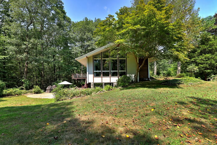 Property Photo:  576 Wheelers Farm Road  CT 06477 