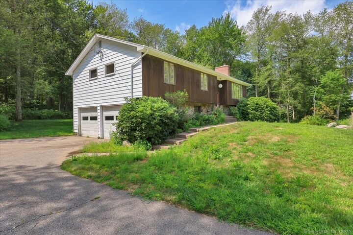 Property Photo: 16 Rosewood Lane CT 06043
