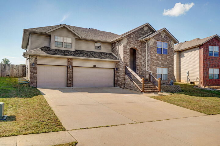 Property Photo:  4515 W Greenridge Street  MO 65807 