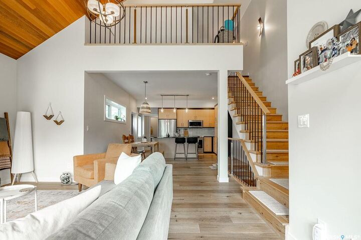 Property Photo:  1604 Edward Avenue  SK S7K 3B6 