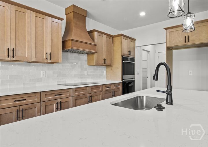 Property Photo: 323 Sweetgrass Drive GA 30535