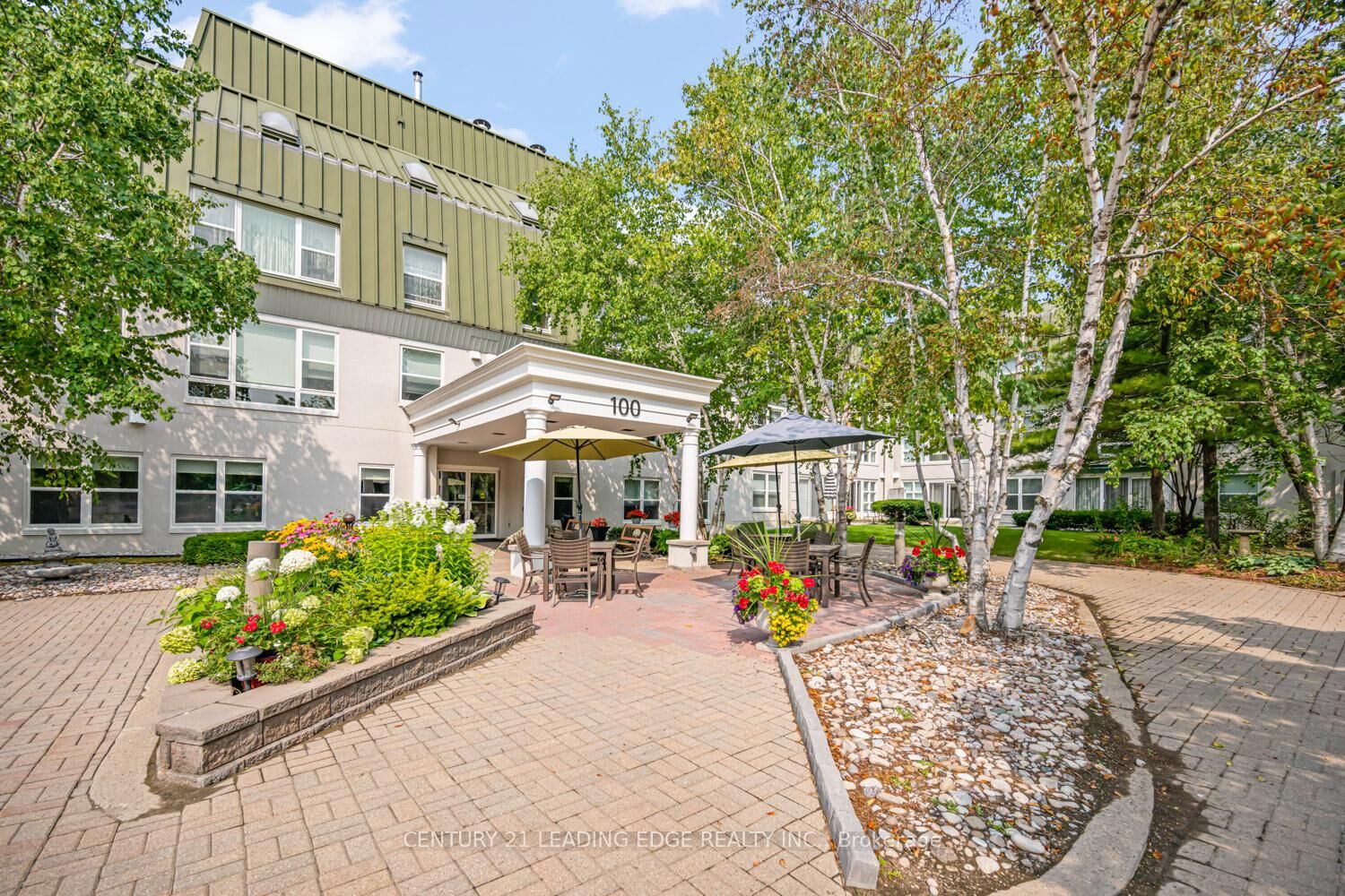 Property Photo: 100 Anna Russell Way 324 ON L3R 6C7