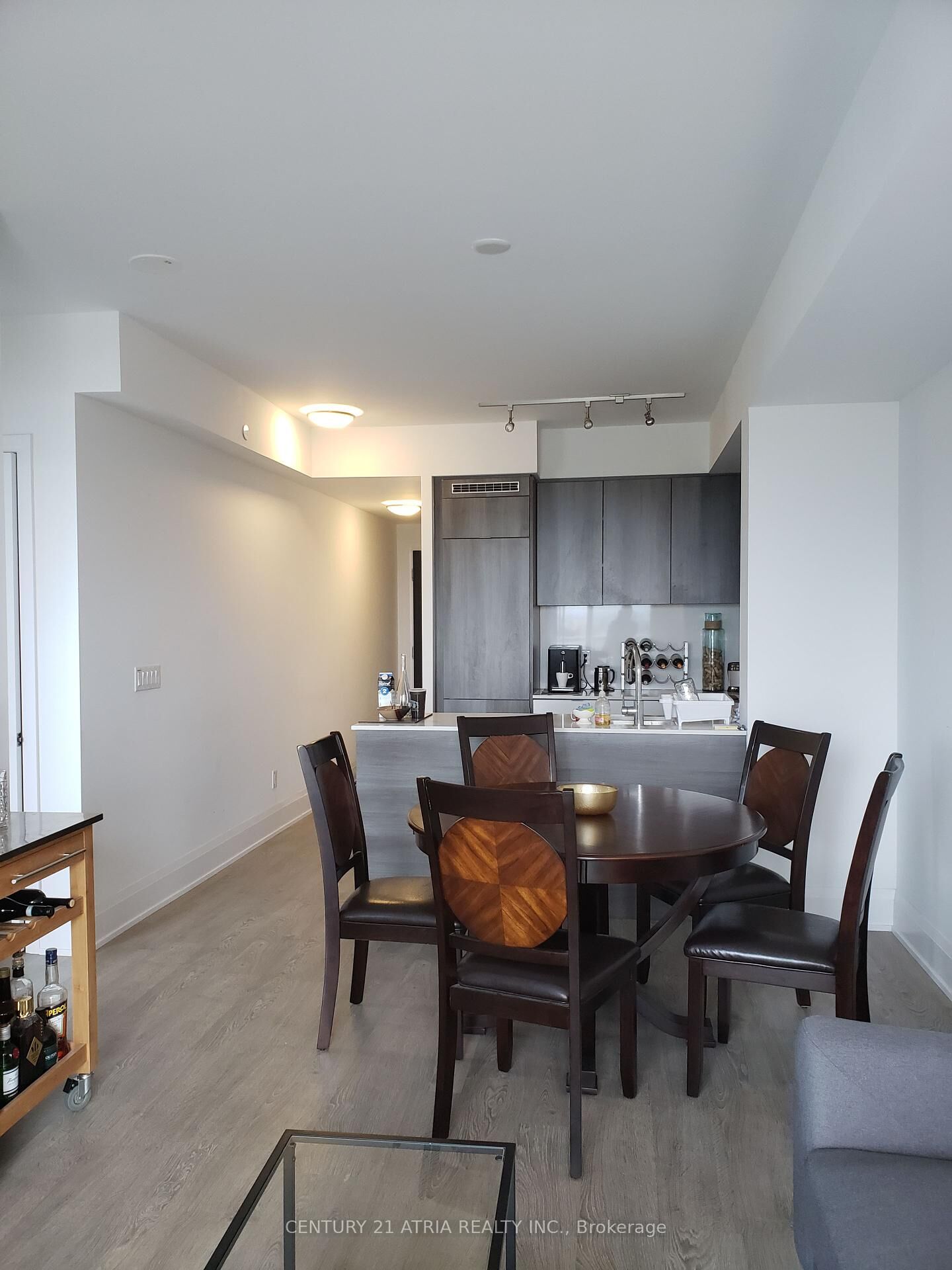 Property Photo:  101 Erskine Avenue 2915  ON M4P 0C5 