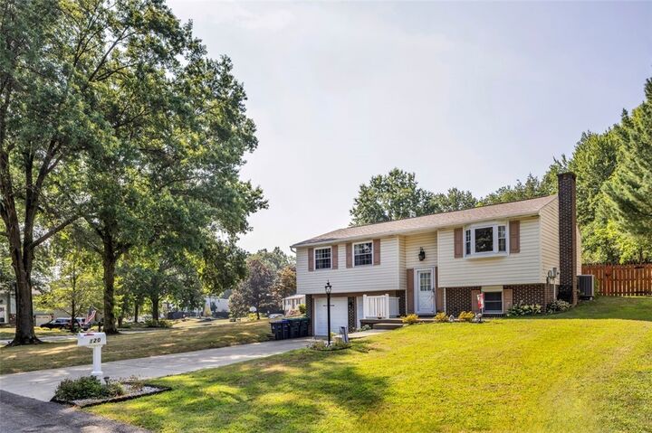 Property Photo:  120 Valleyview Dr  PA 16066 