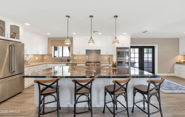 Property Photo: 5971 E Orange Blossom Lane AZ 85018