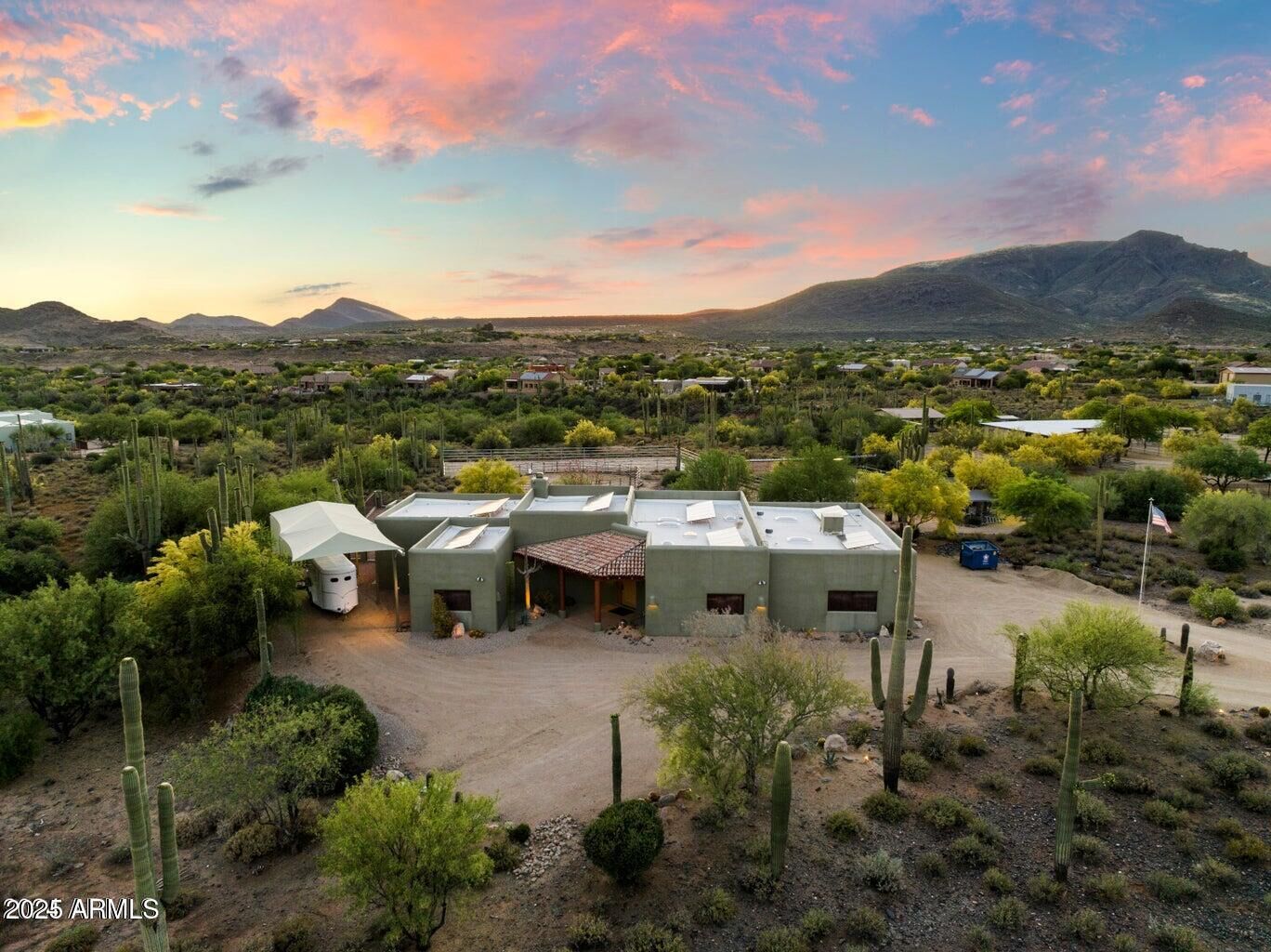 Property Photo: 5730 E Cielo Run N AZ 85331
