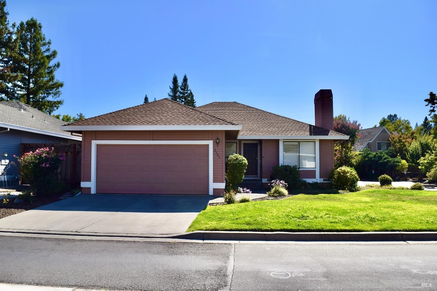 Property Photo:  2303 Sierra Creek Circle  CA 95405