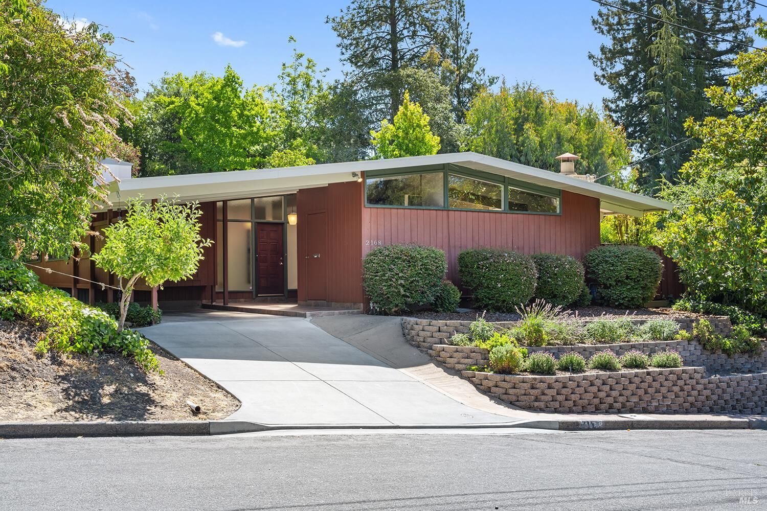 Property Photo: 2168 Beverly Way CA 95404