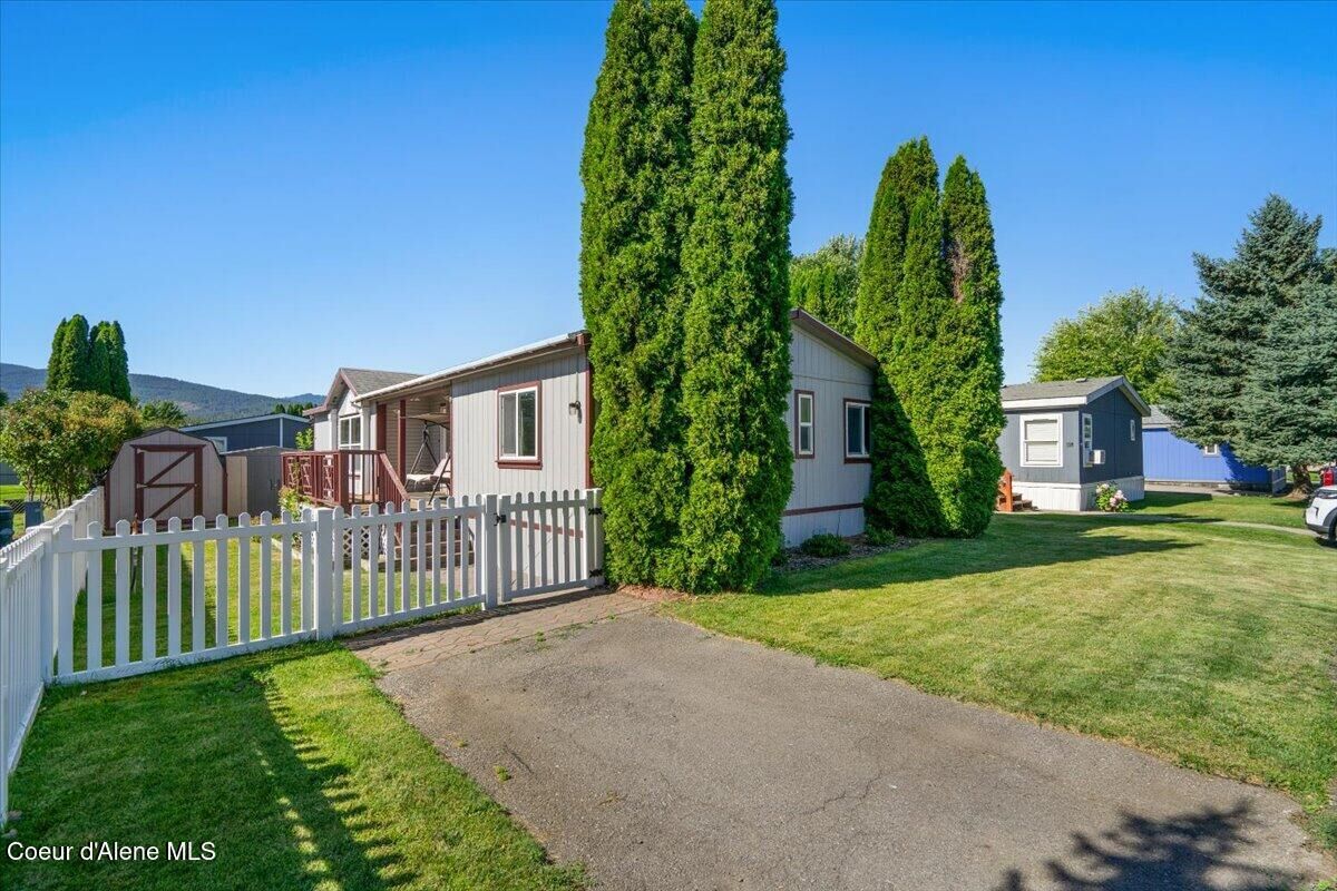 Property Photo:  2124 W Gueneveres Way  ID 83854 
