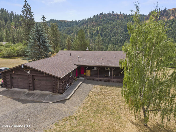 Property Photo: 1383 Cedar Ridge Rd ID 83537