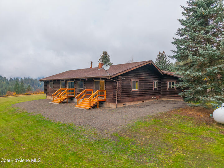 Property Photo:  1383 Cedar Ridge Rd  ID 83537 