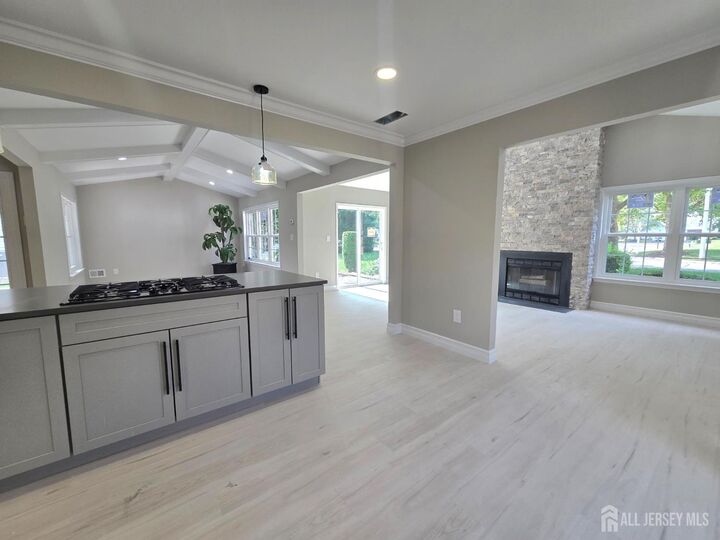 Property Photo:  7 Ventnor Drive  NJ 08831 
