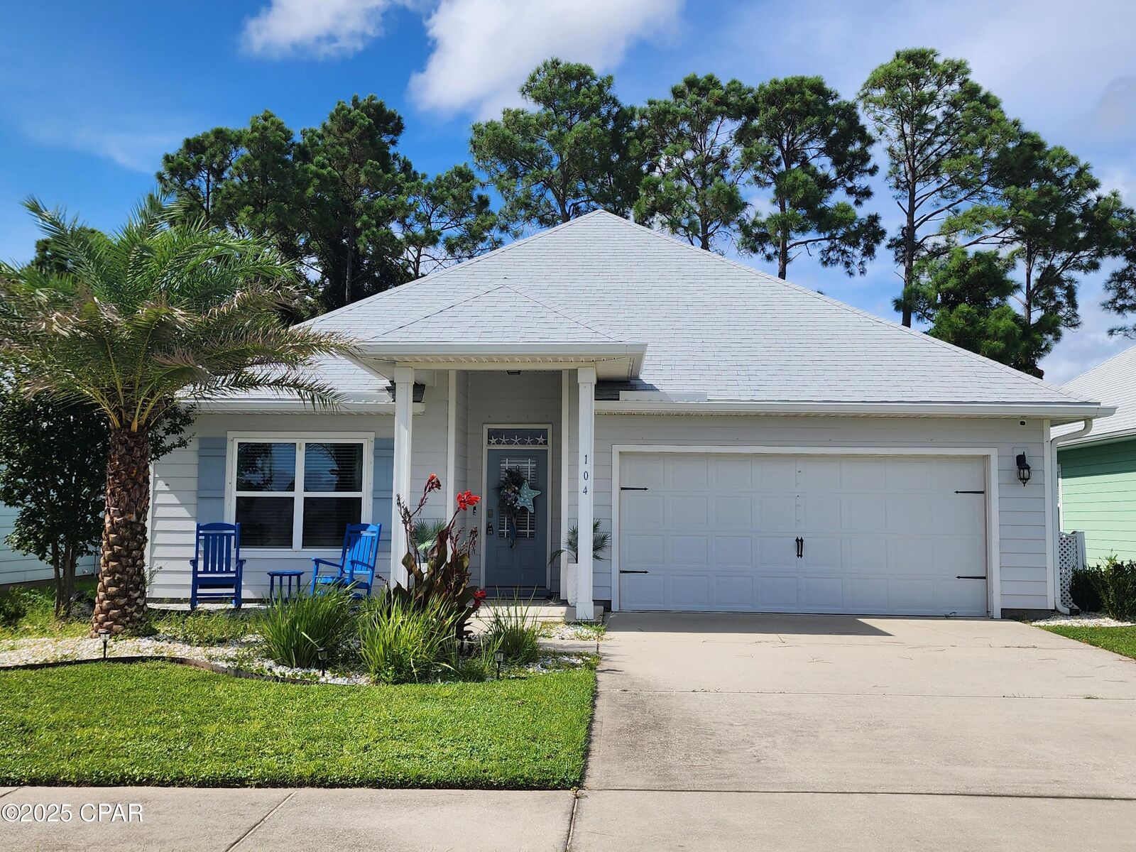 Property Photo: 104 Moonraker Circle FL 32407