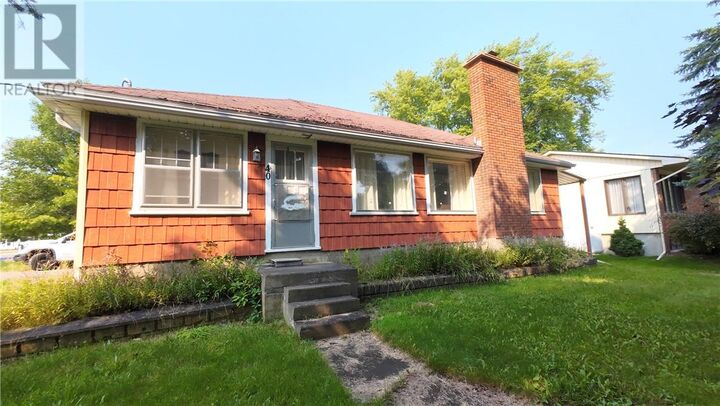 Property Photo: 40 Robinson Street W ON P0P 1K0