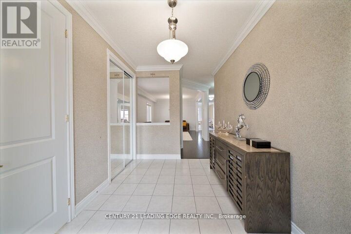 Property Photo: 324 Chatfield Drive South ON L4L 1A6
