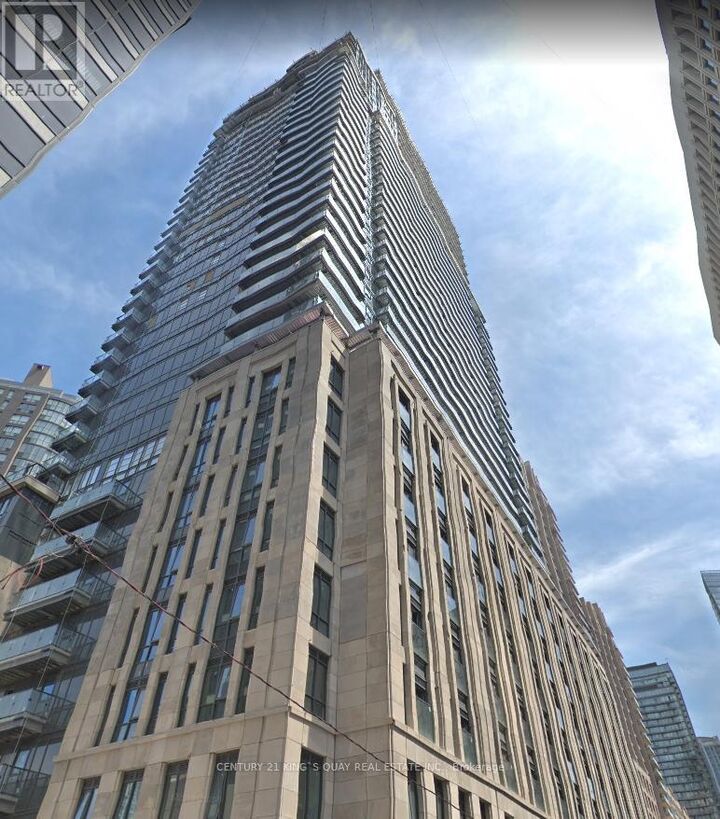 Property Photo: 955 Bay Street 403 ON M5S 0C6