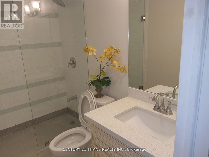 Property Photo: 44 Ashbury Boulevard ON L1Z 1L3