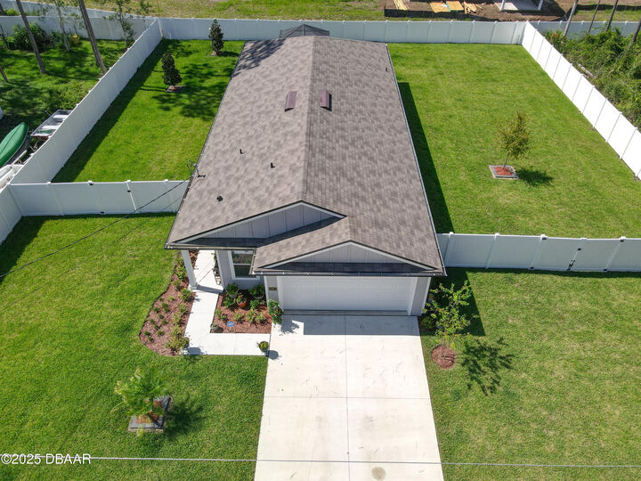 Property Photo: 44 Llewellyn Trail FL 32164