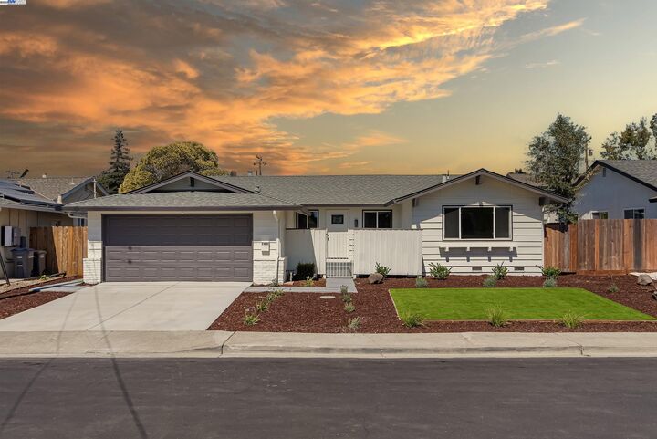 Property Photo:  7421 Brookdale Ct  CA 94568 