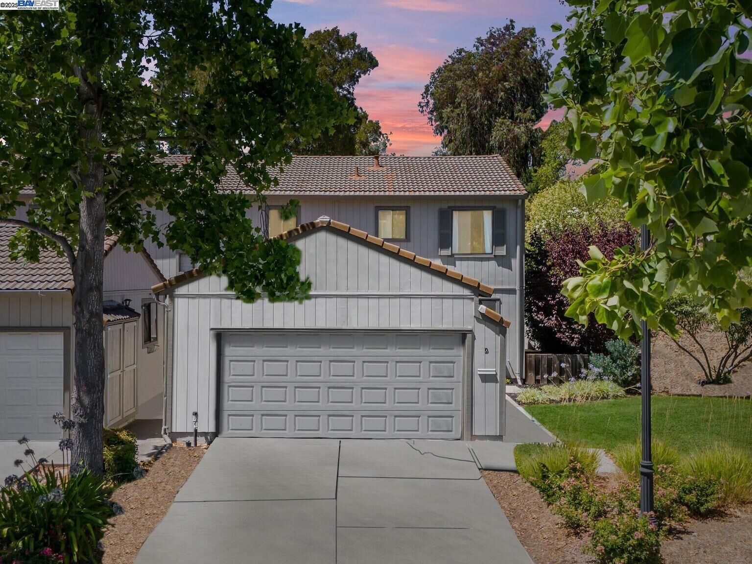 Property Photo: 9 Moraine Court CA 94547