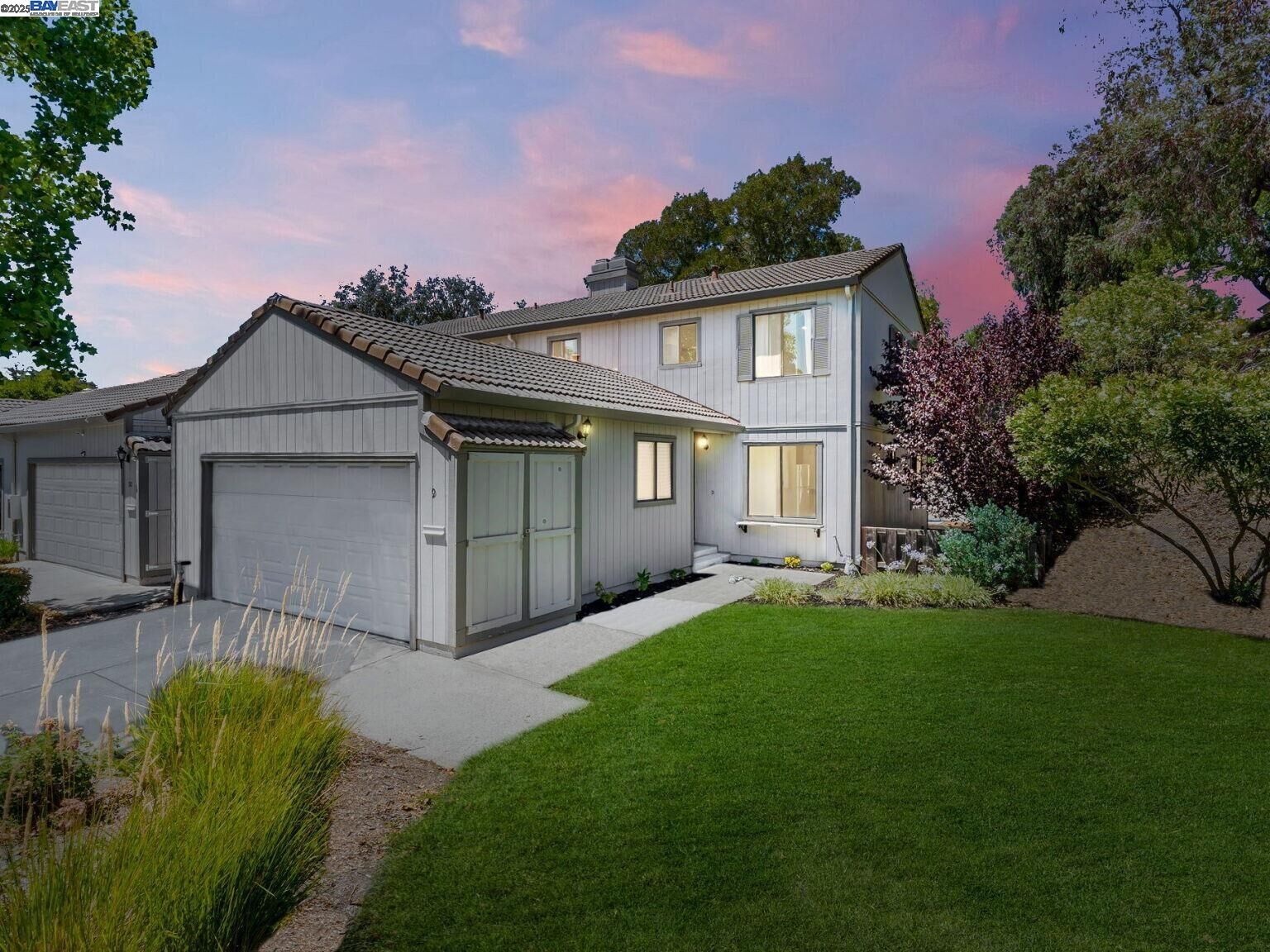 Property Photo: 9 Moraine Court CA 94547
