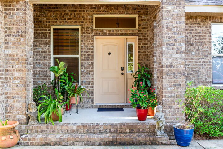 Property Photo: 8674 Rio Vista Drive FL 32566