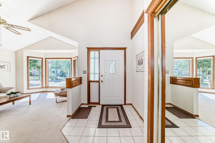Property Photo:  10 Dufferin Street  AB T8N 4Y9 