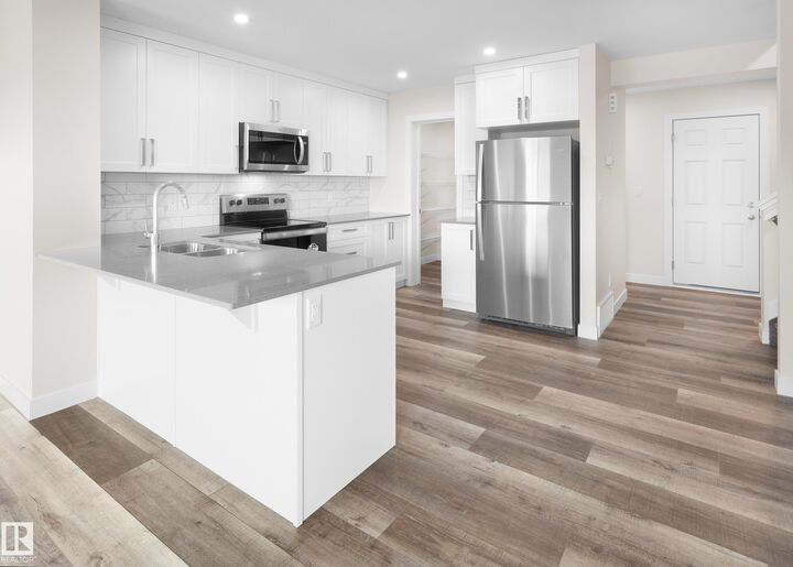 Property Photo:  752 Berg Loop  AB T9E 1G8 