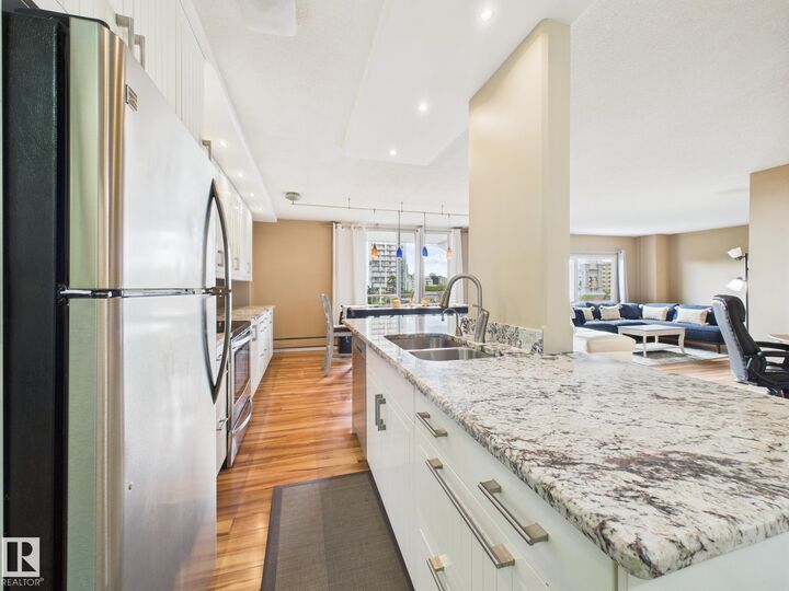 Photo de la propriété:  9909 110 Street NW 603  AB T5K 2E5 